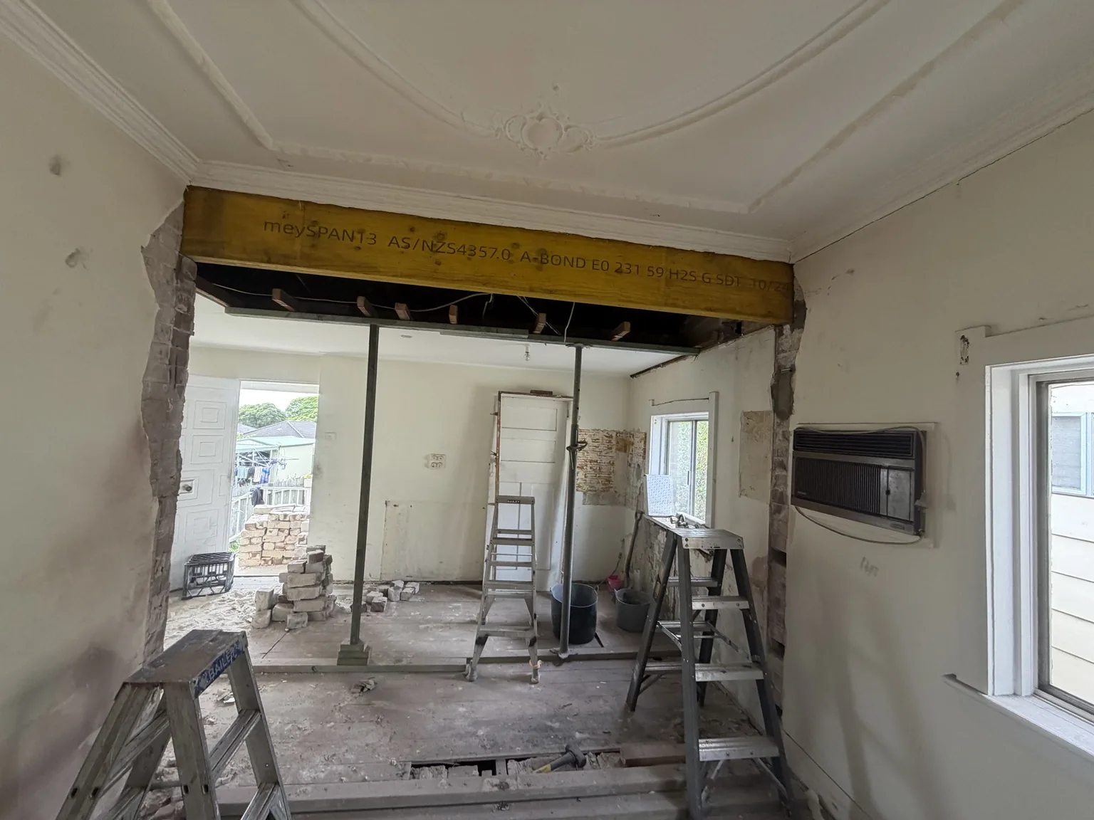 New structural beam and temporary supports